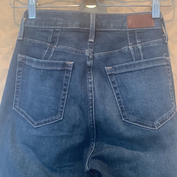 Hollister | Ultra High-Rise Mom Vintage Wash Stretch Blue Y2K Jeans 25 x 27 1R - Picture 14 of 16